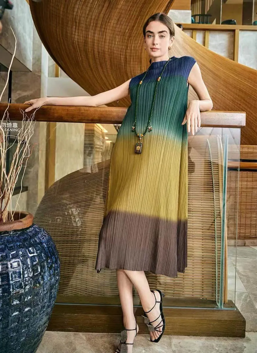 8240051 Tie Dye Pleated Dress *Brown