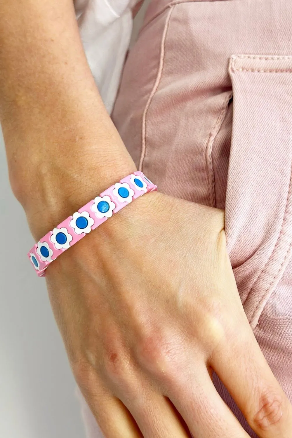 Daisy chain bracelet - pink/white/blue