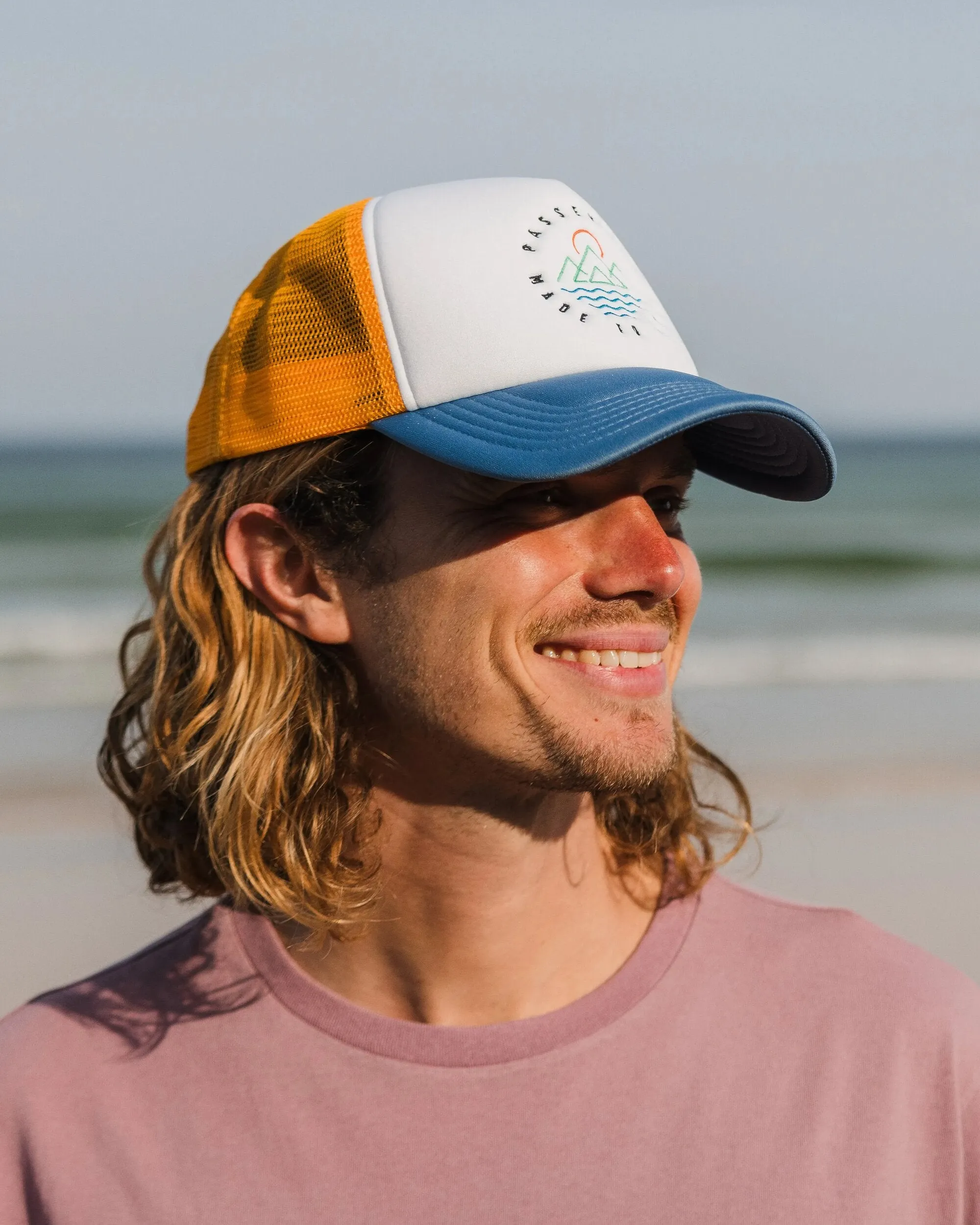 Escapism Trucker Cap - Mustard Yellow/Moonlight Blue