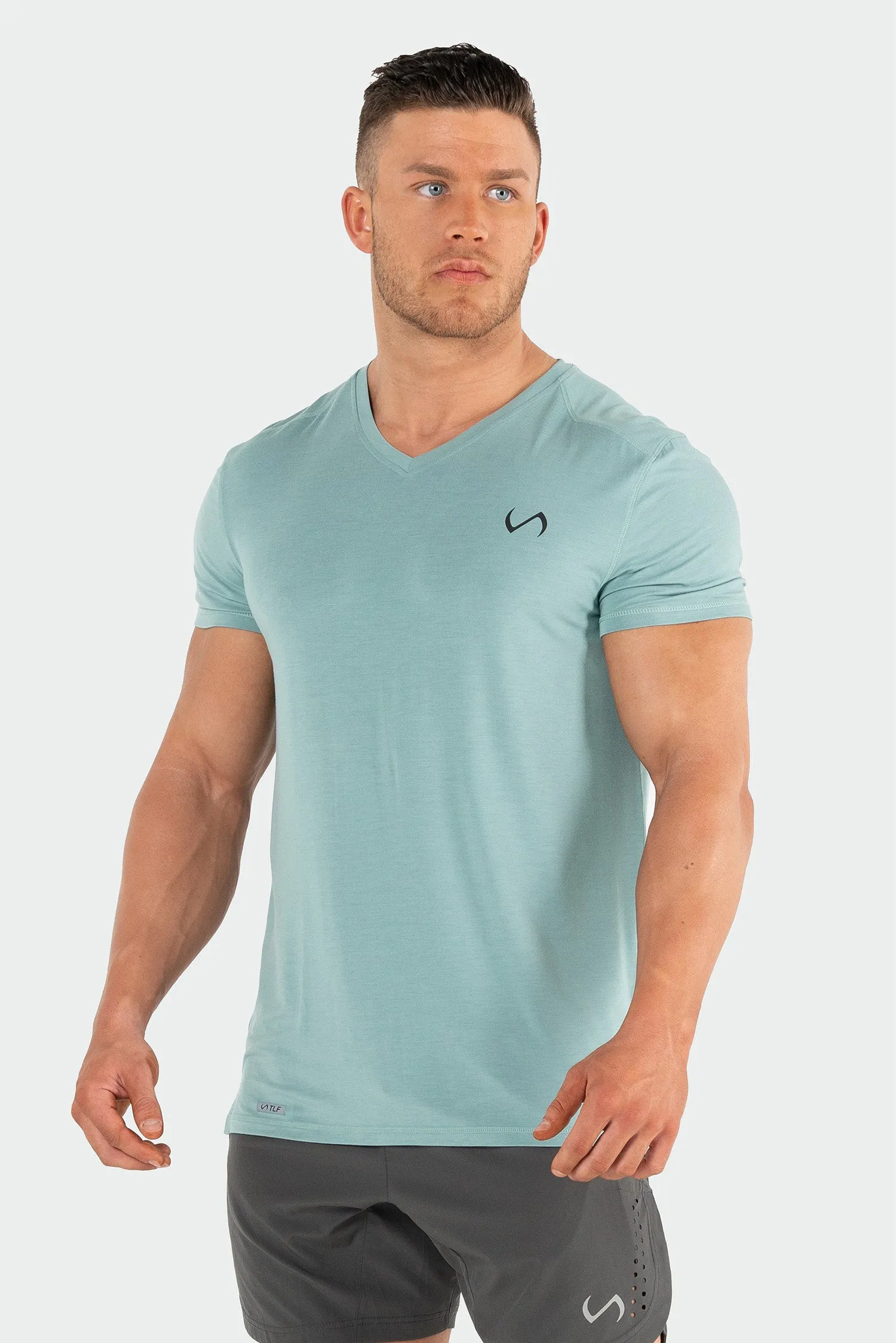 Focus Performance Bamboo V-Neck