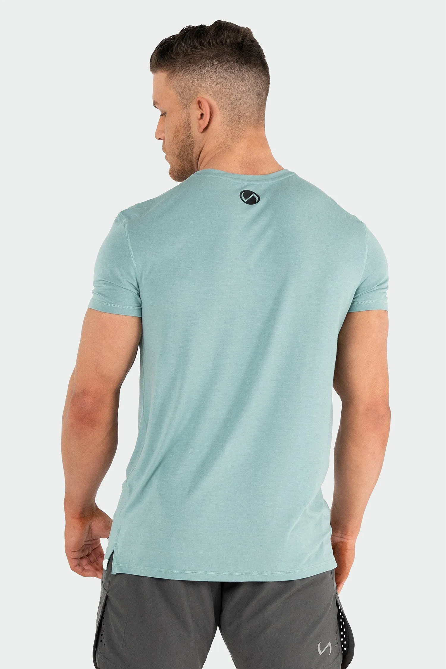 Focus Performance Bamboo V-Neck