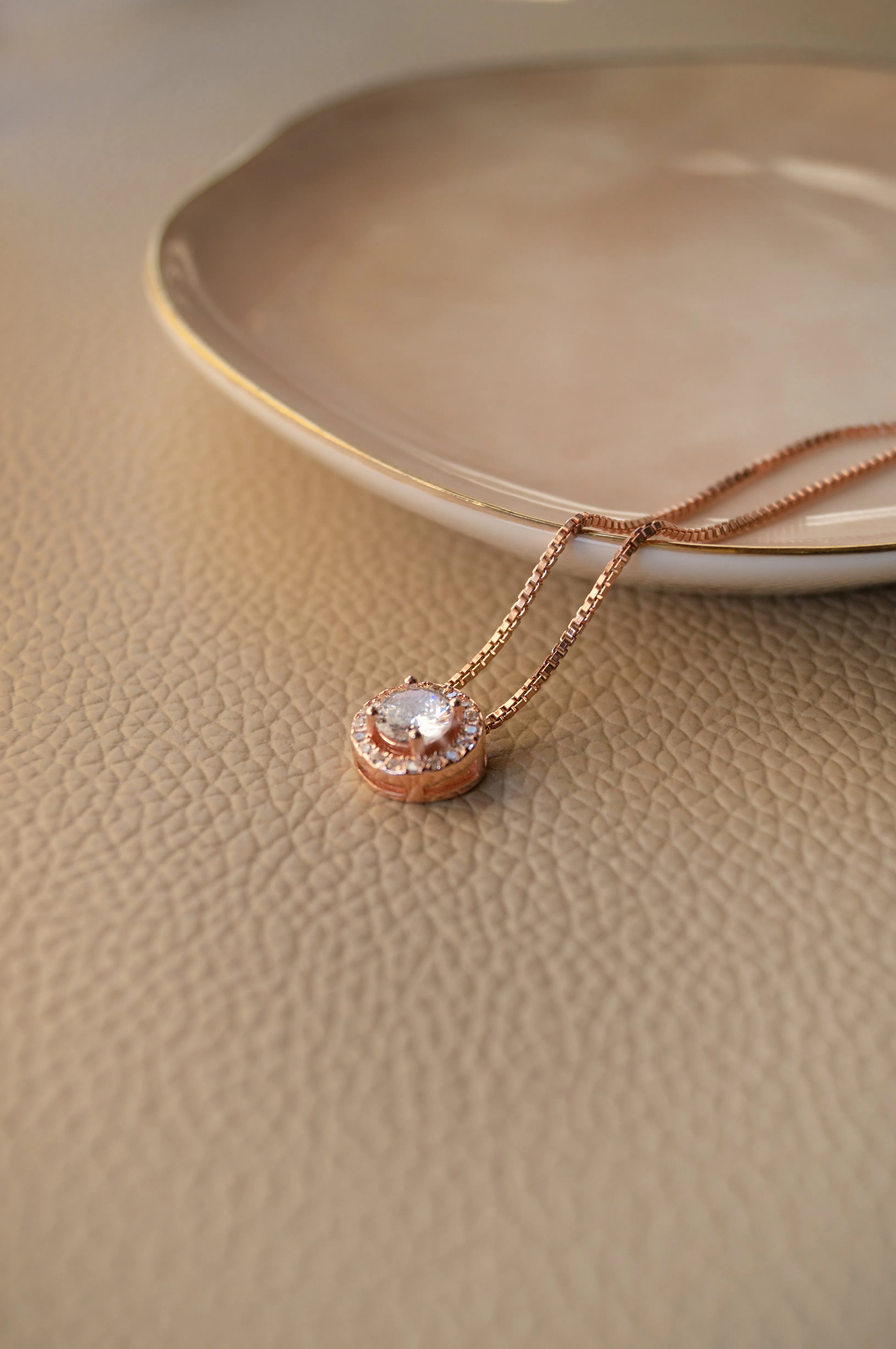 Glorious Halo Solitaire Rose Gold Plated Sterling Silver Pendant Set