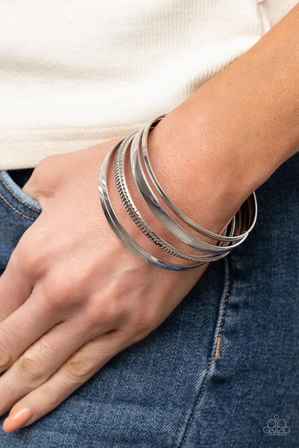 Paparazzi Gliding Gleam - Silver Bracelet