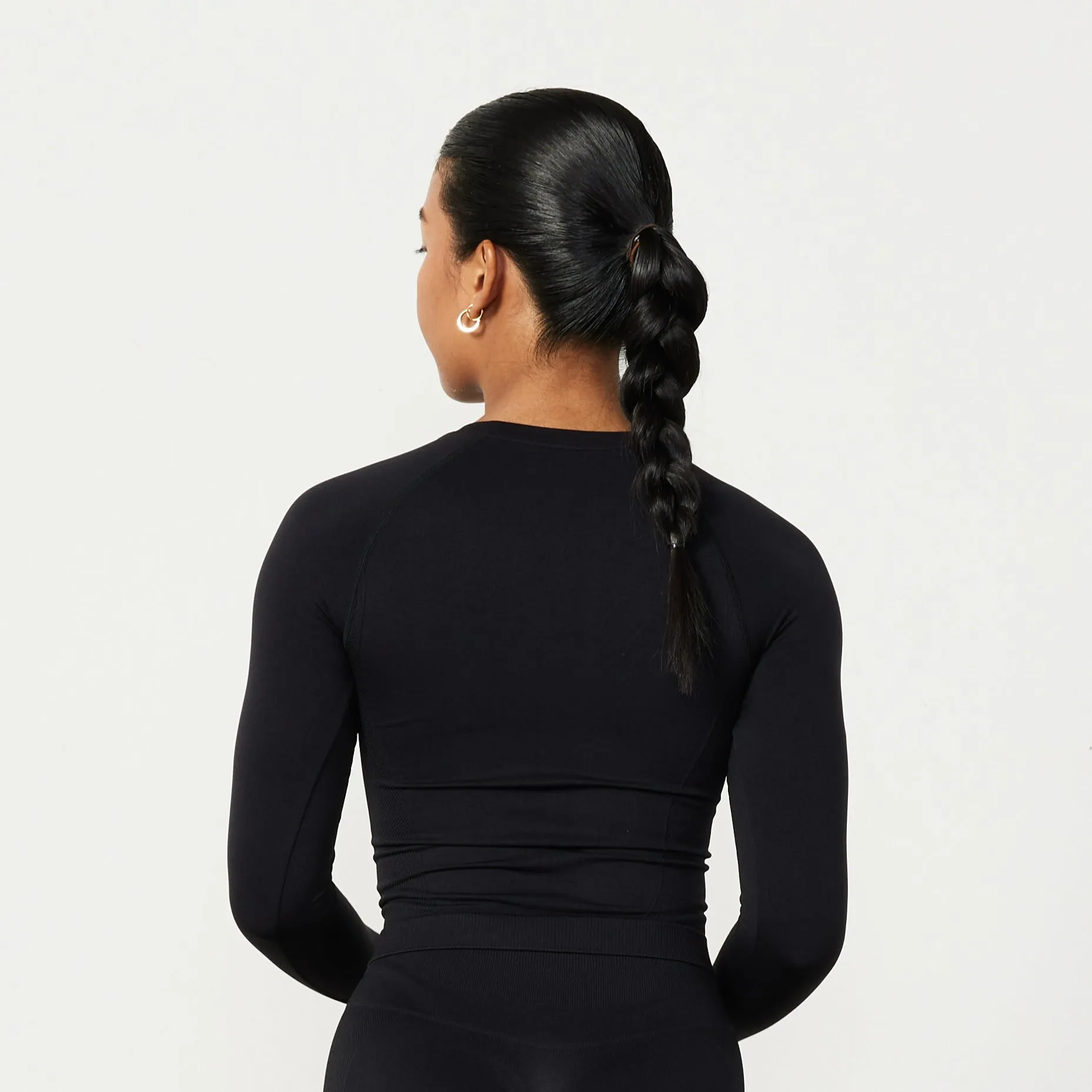 Vanquish Elevate Seamless Black Long Sleeve Top