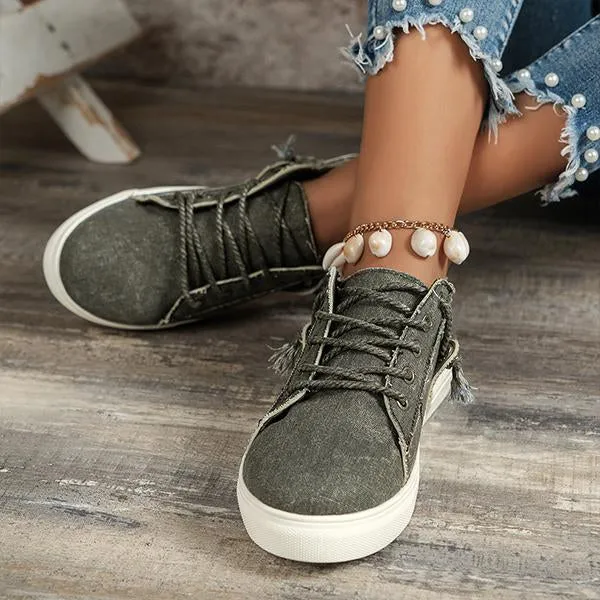 Women's Casual Flat Front Lace-Up Sneakers 66998779S