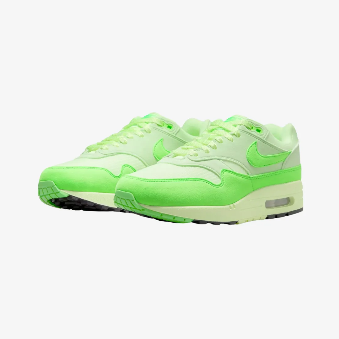 womens nike air max 1 (vapor green/volt)