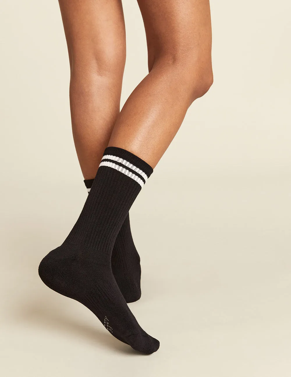 Women's Striped Cushioned Crew Socks - Black/White